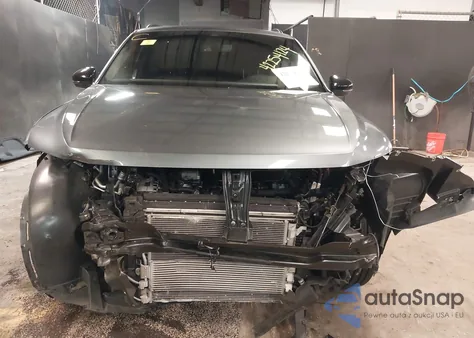 2022 Volkswagen Tiguan 2.0T Se R-Line Black z USA, uszkodzony, nr VIN 3VV8B7AX1NM111194